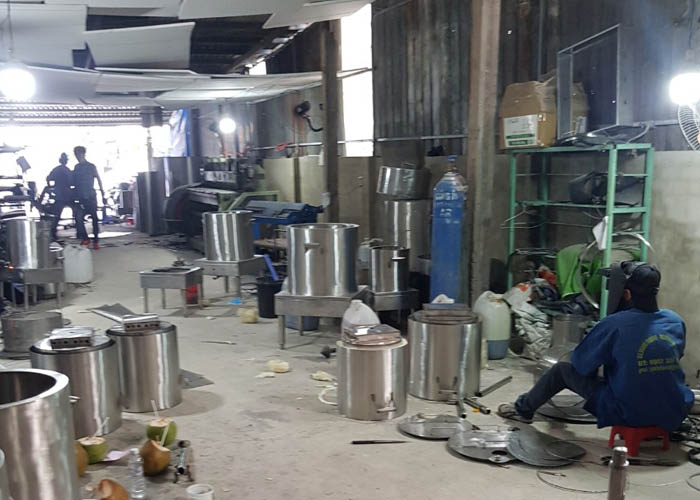 Gia-cong-san-xuat-noi-inox